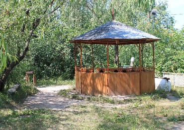 сдается беседка на 12 человек 